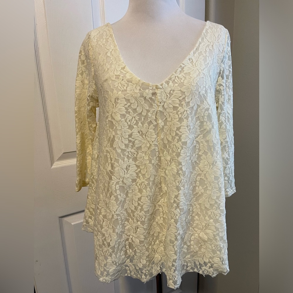 American Eagle Outfitters lace top Medium